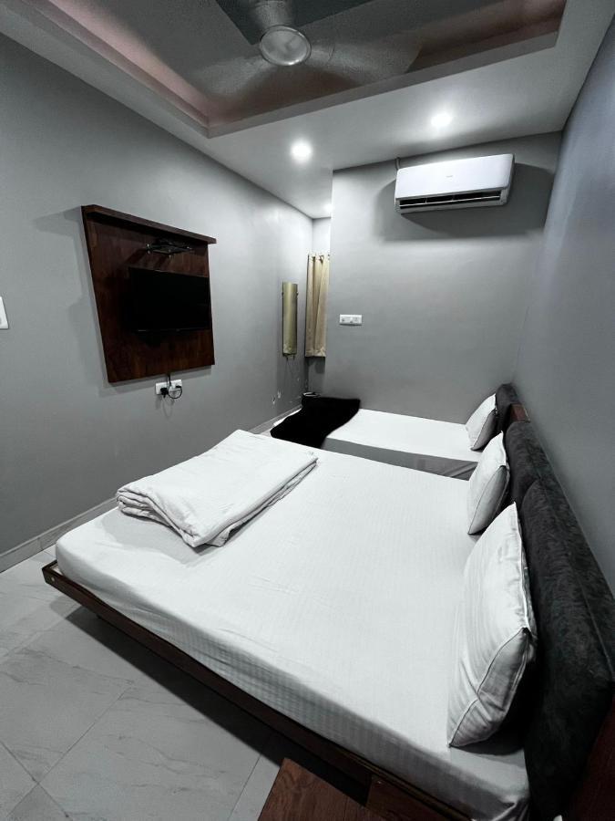 Hotel Shankar Ujjain Eksteriør billede